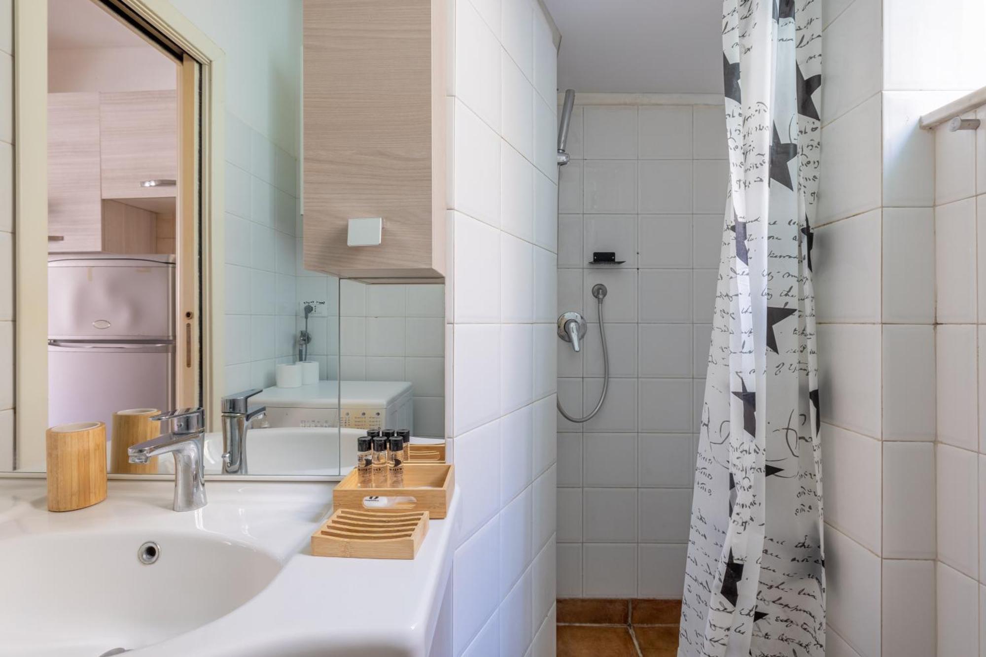Smart Lodging Urban Рим Екстериор снимка