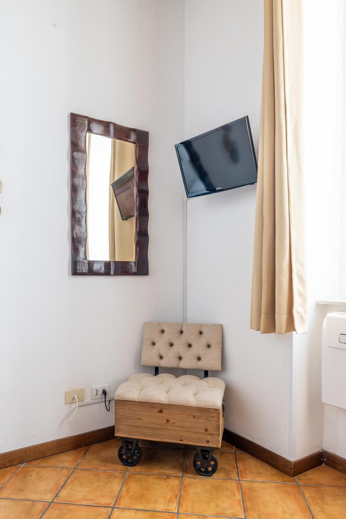Smart Lodging Urban Рим Екстериор снимка